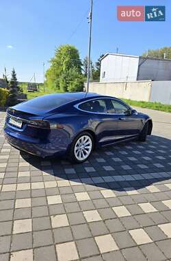 Лифтбек Tesla Model S 2017 в Стрые