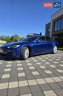 Лифтбек Tesla Model S 2017 в Стрые