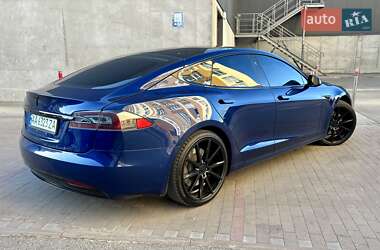 Лифтбек Tesla Model S 2017 в 