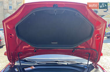 Лифтбек Tesla Model S 2013 в 