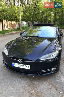 Tesla Model S 2015 Tesla Model S 2015