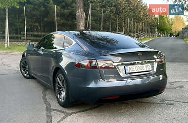 Ліфтбек Tesla Model S 2018 в 