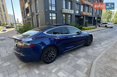 Лифтбек Tesla Model S 2016 в 