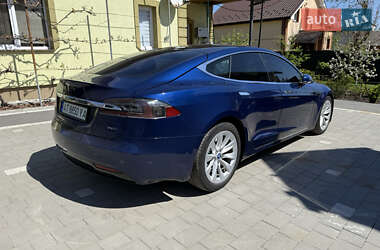 Лифтбек Tesla Model S 2017 в 