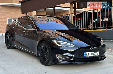 Лифтбек Tesla Model S 2017 в 
