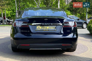 Ліфтбек Tesla Model S 2015 в 