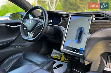 Ліфтбек Tesla Model S 2015 в 