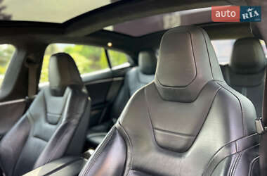 Ліфтбек Tesla Model S 2015 в 