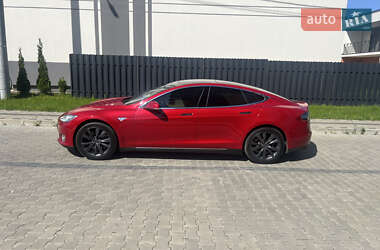 Лифтбек Tesla Model S 2014 в 