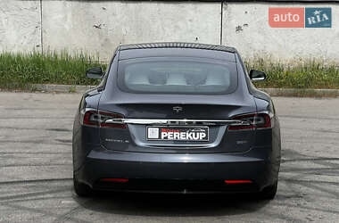 Лифтбек Tesla Model S 2017 в 