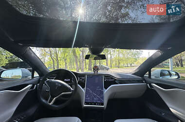 Лифтбек Tesla Model S 2016 в Харькове