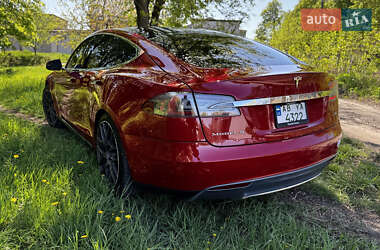 Лифтбек Tesla Model S 2014 в 
