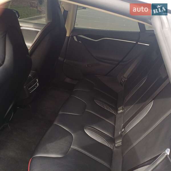 Лифтбек Tesla Model S 2013 в Хмельницком