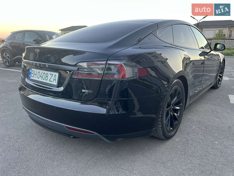 Лифтбек Tesla Model S 2015 в Одессе