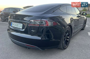 Лифтбек Tesla Model S 2015 в 