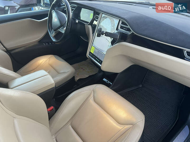 Лифтбек Tesla Model S 2015 в Одессе