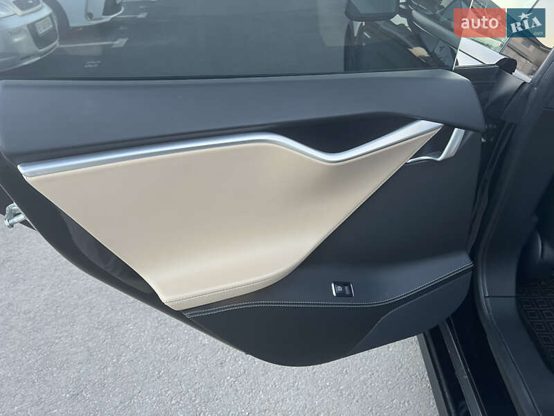 Лифтбек Tesla Model S 2015 в Одессе