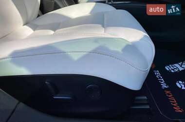 Ліфтбек Tesla Model S 2018 в 