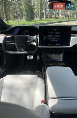 Лифтбек Tesla Model S 2022 в 