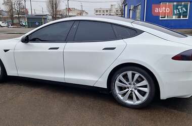Ліфтбек Tesla Model S 2017 в 