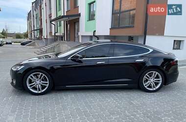 Ліфтбек Tesla Model S 2014 в Львові