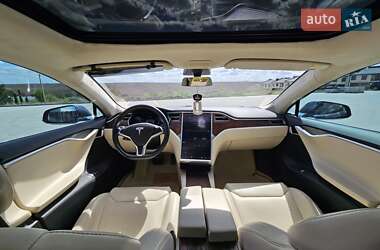 Лифтбек Tesla Model S 2017 в 