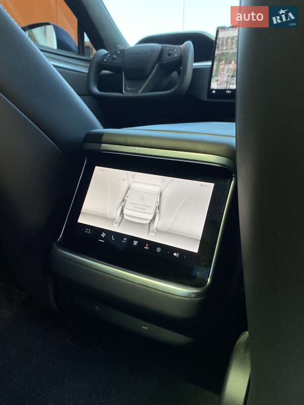 Лифтбек Tesla Model S 2022 в Днепре