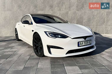 Лифтбек Tesla Model S 2021 в 