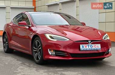 Ліфтбек Tesla Model S 2017 в 