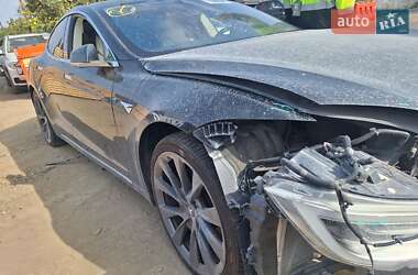 Лифтбек Tesla Model S 2018 в 