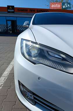 Ліфтбек Tesla Model S 2015 в 