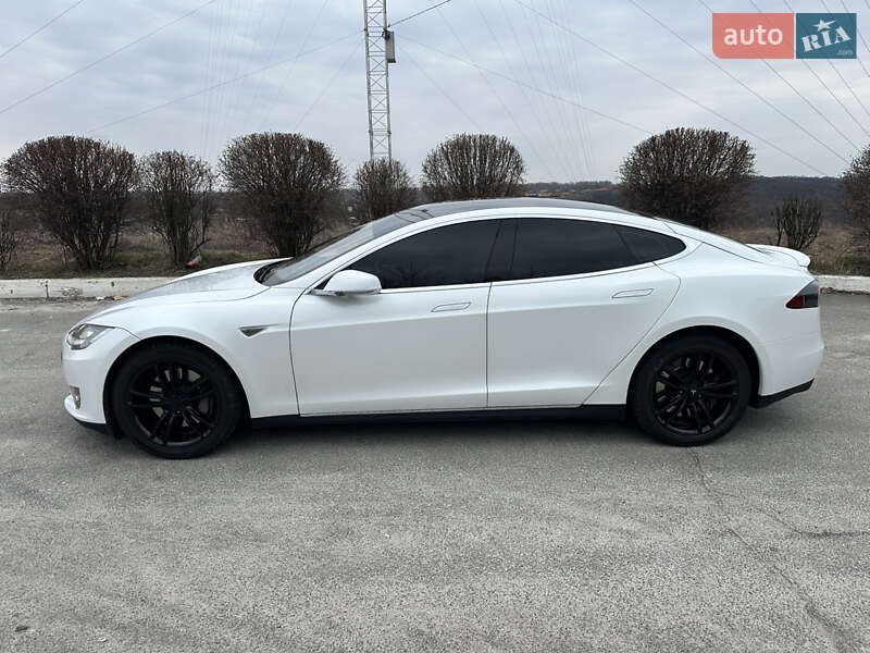 Лифтбек Tesla Model S 2013 в Киеве