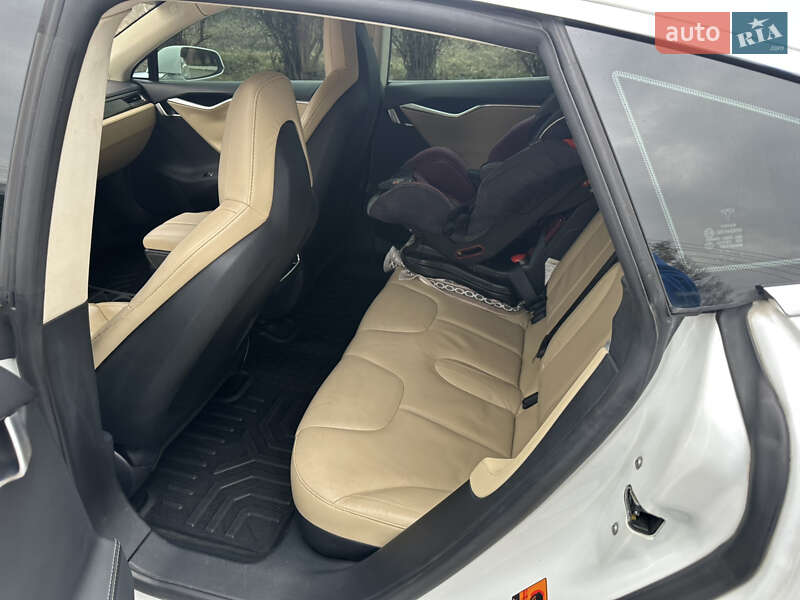 Лифтбек Tesla Model S 2013 в Киеве