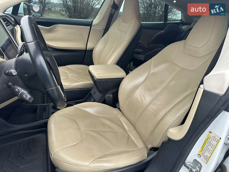 Лифтбек Tesla Model S 2013 в Киеве