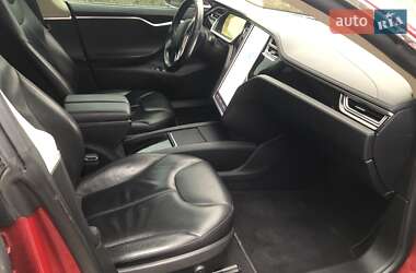 Лифтбек Tesla Model S 2014 в 