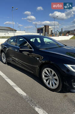 Лифтбек Tesla Model S 2018 в 