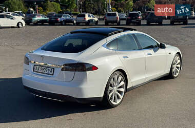 Ліфтбек Tesla Model S 2013 в 