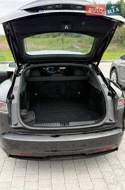 Лифтбек Tesla Model S 2022 в 