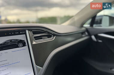 Лифтбек Tesla Model S 2014 в 