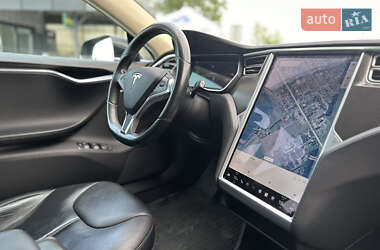 Лифтбек Tesla Model S 2014 в 