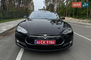 Ліфтбек Tesla Model S 2014 в 