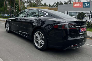 Ліфтбек Tesla Model S 2014 в 