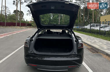 Ліфтбек Tesla Model S 2014 в 