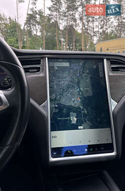 Ліфтбек Tesla Model S 2014 в 