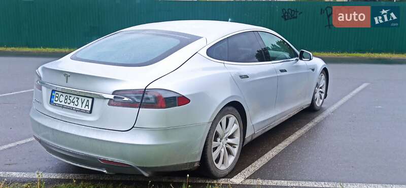 Лифтбек Tesla Model S 2013 в Богородчанах