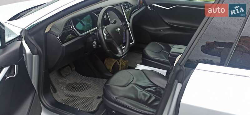 Лифтбек Tesla Model S 2013 в Богородчанах