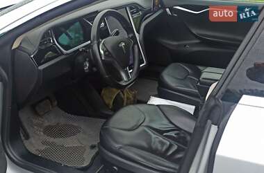 Лифтбек Tesla Model S 2013 в 