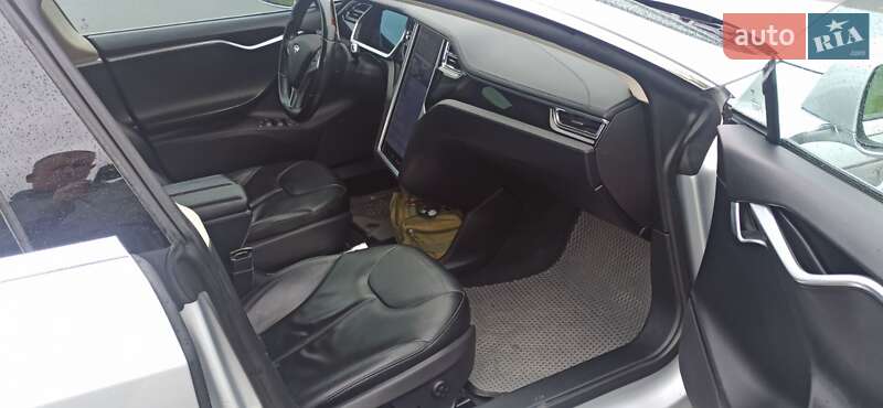 Лифтбек Tesla Model S 2013 в Богородчанах