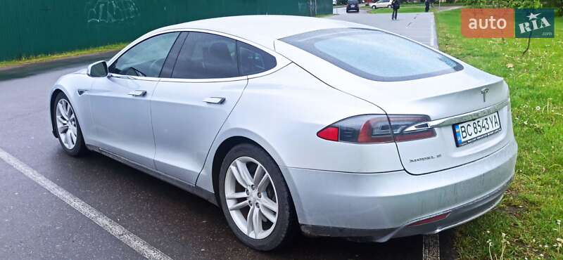 Лифтбек Tesla Model S 2013 в Богородчанах