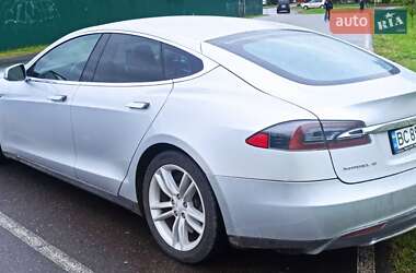 Лифтбек Tesla Model S 2013 в 